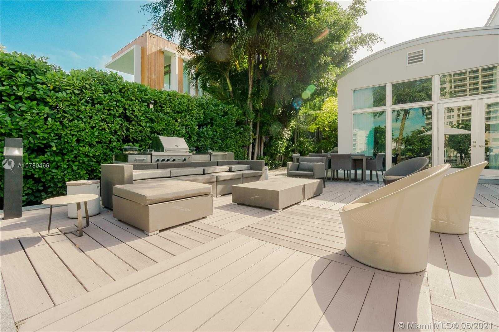 Small Image of 56 BAL BAY DR, Bal Harbour Number 46