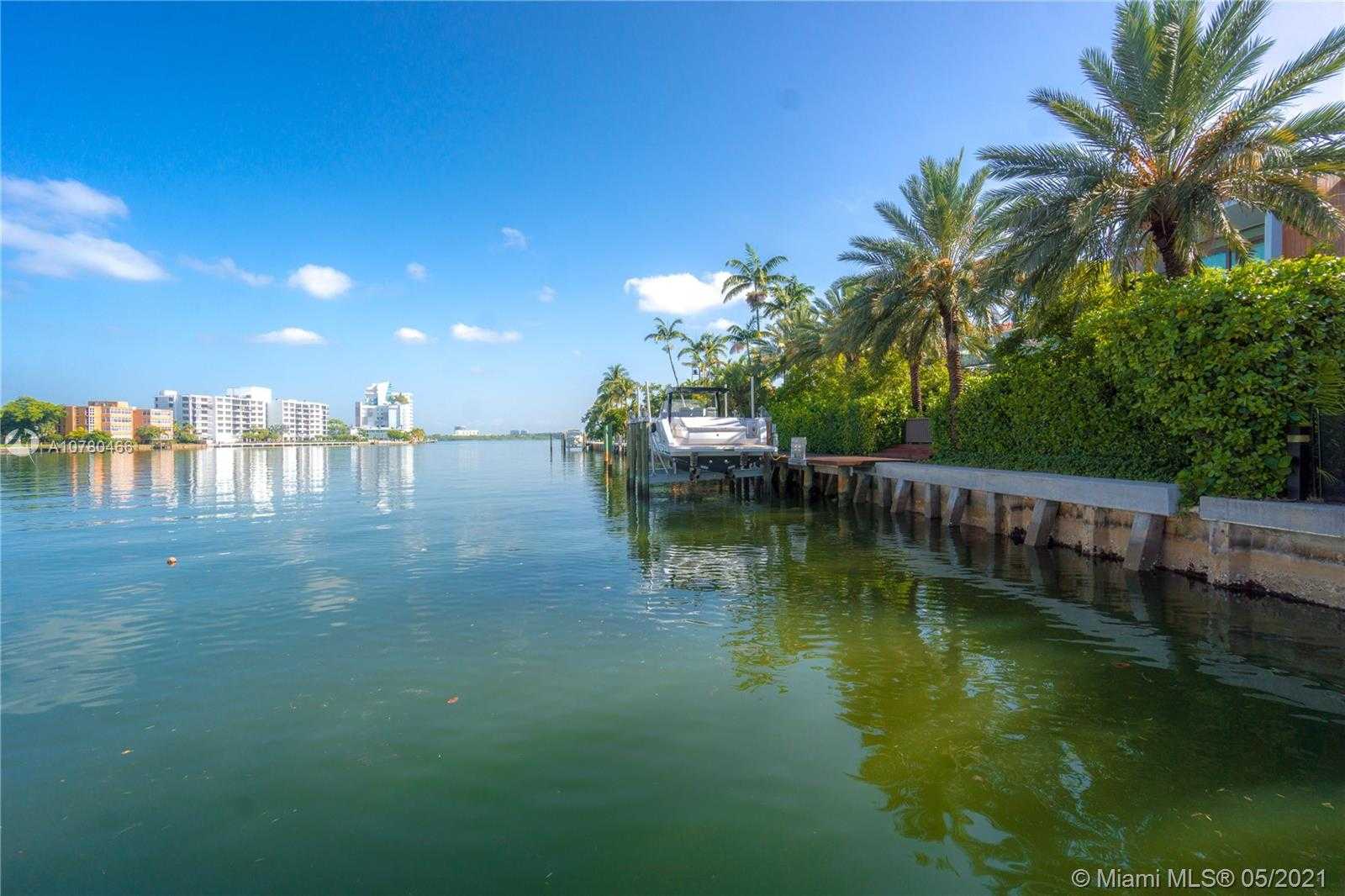 Small Image of 56 BAL BAY DR, Bal Harbour Number 48