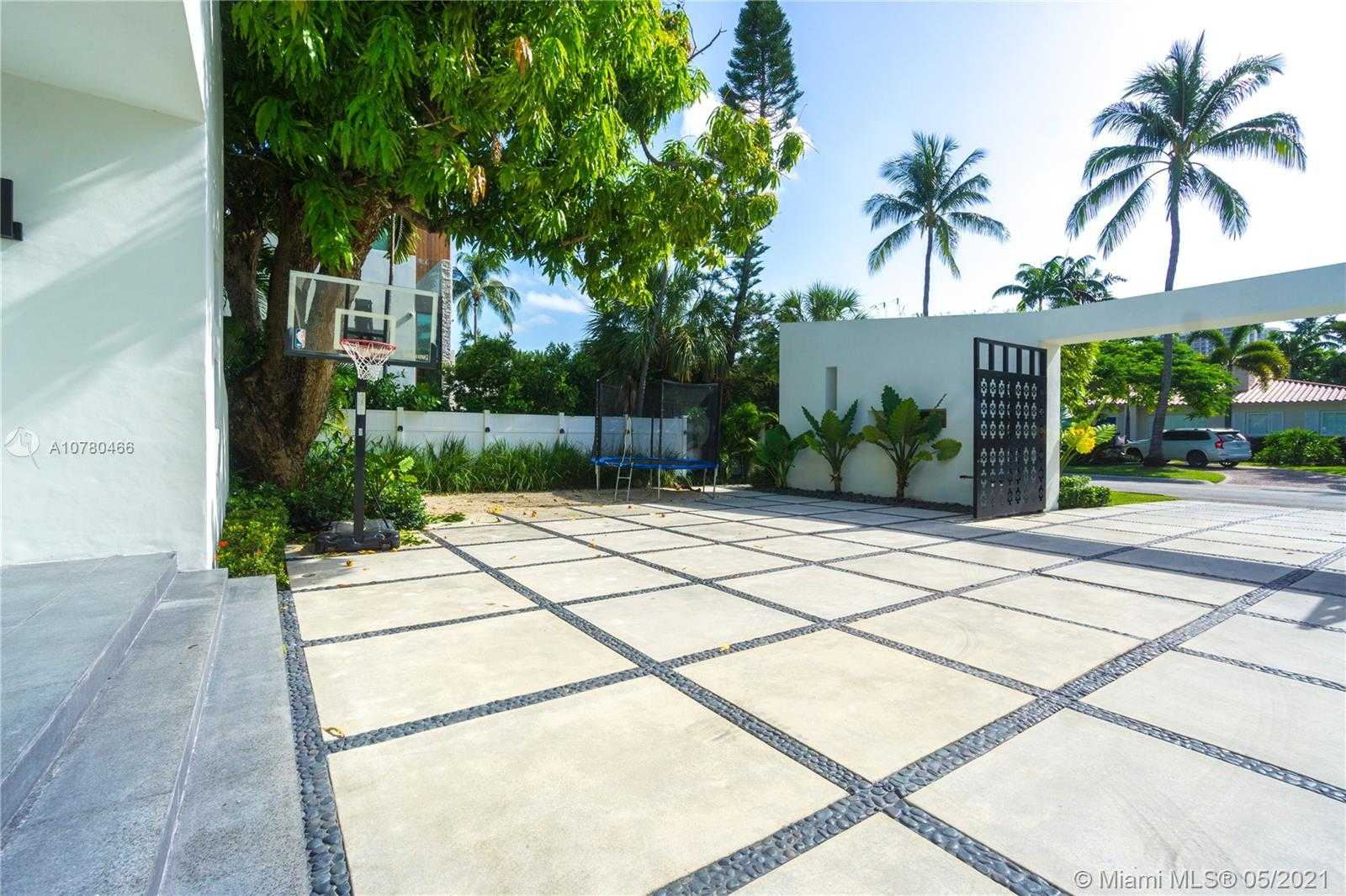 Small Image of 56 BAL BAY DR, Bal Harbour Number 51