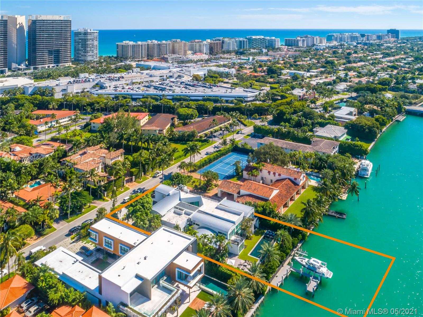Small Image of 56 BAL BAY DR, Bal Harbour Number 6