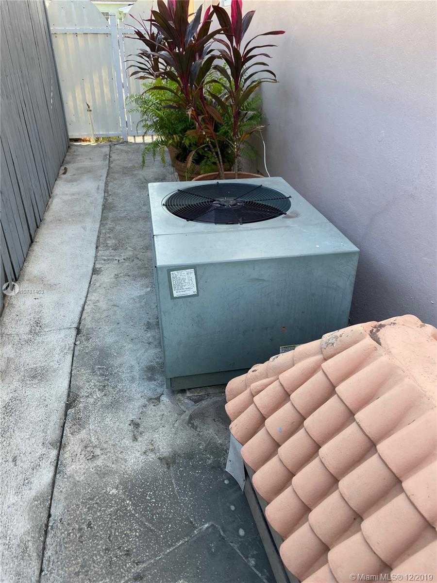 Small Image of 521 EAST 60TH ST, Hialeah Number 13