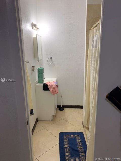 Small Object Image
