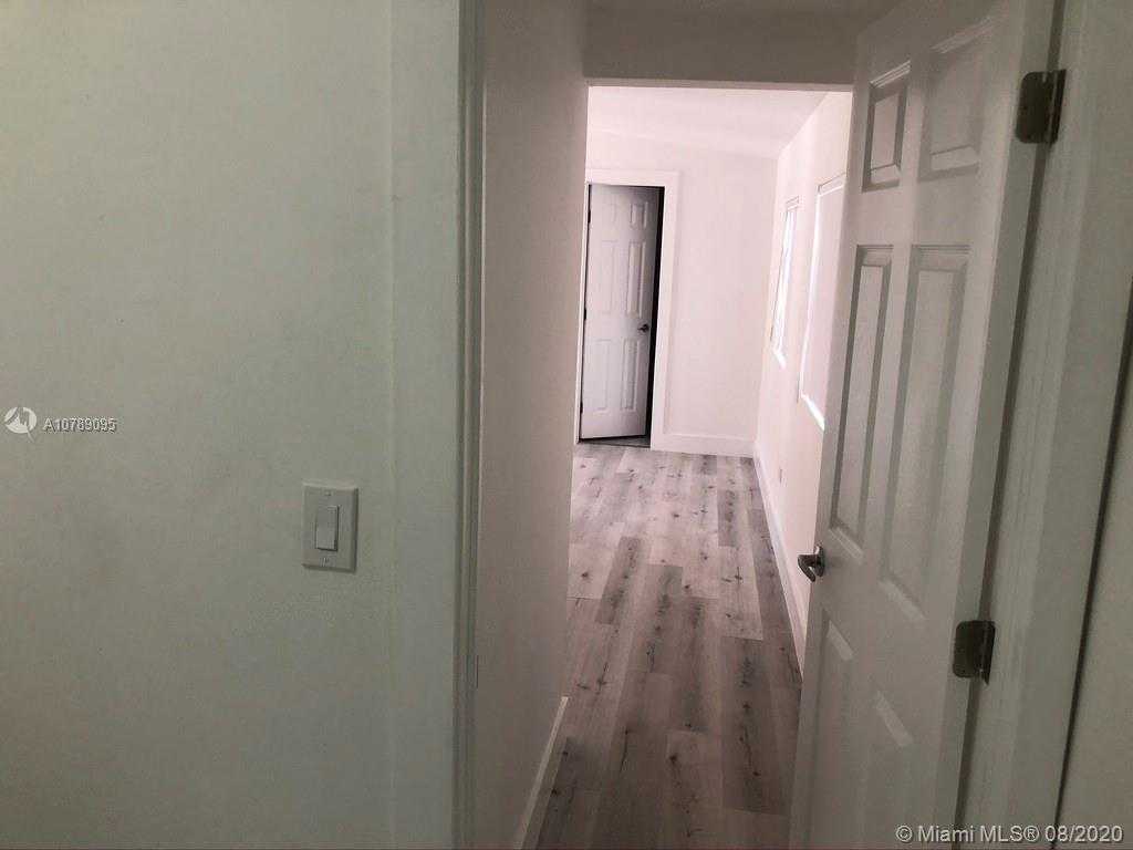Small Object Image