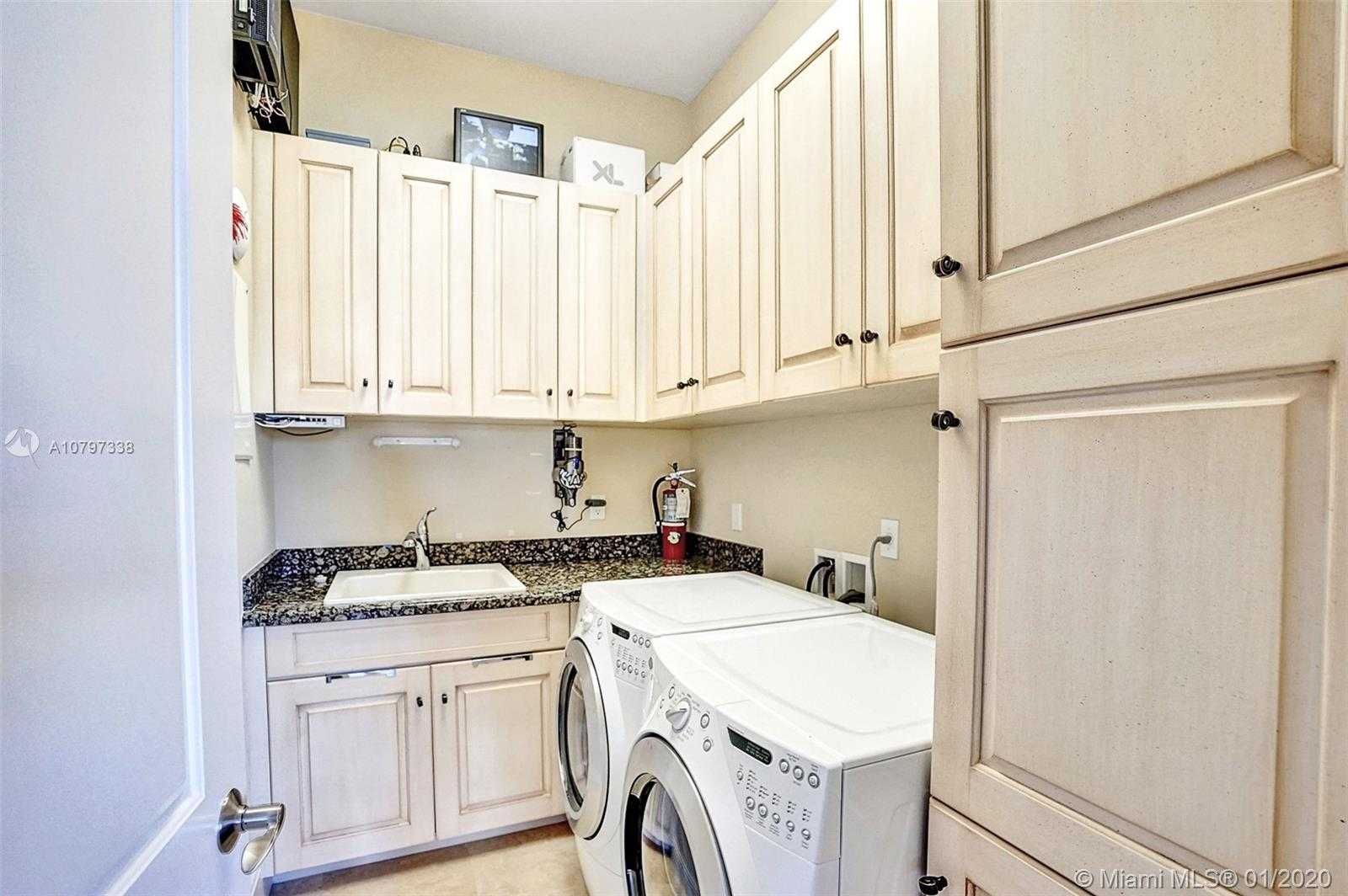 Small Image of 5561 NORTH EAST 33RD AVE, Fort Lauderdale Number 15