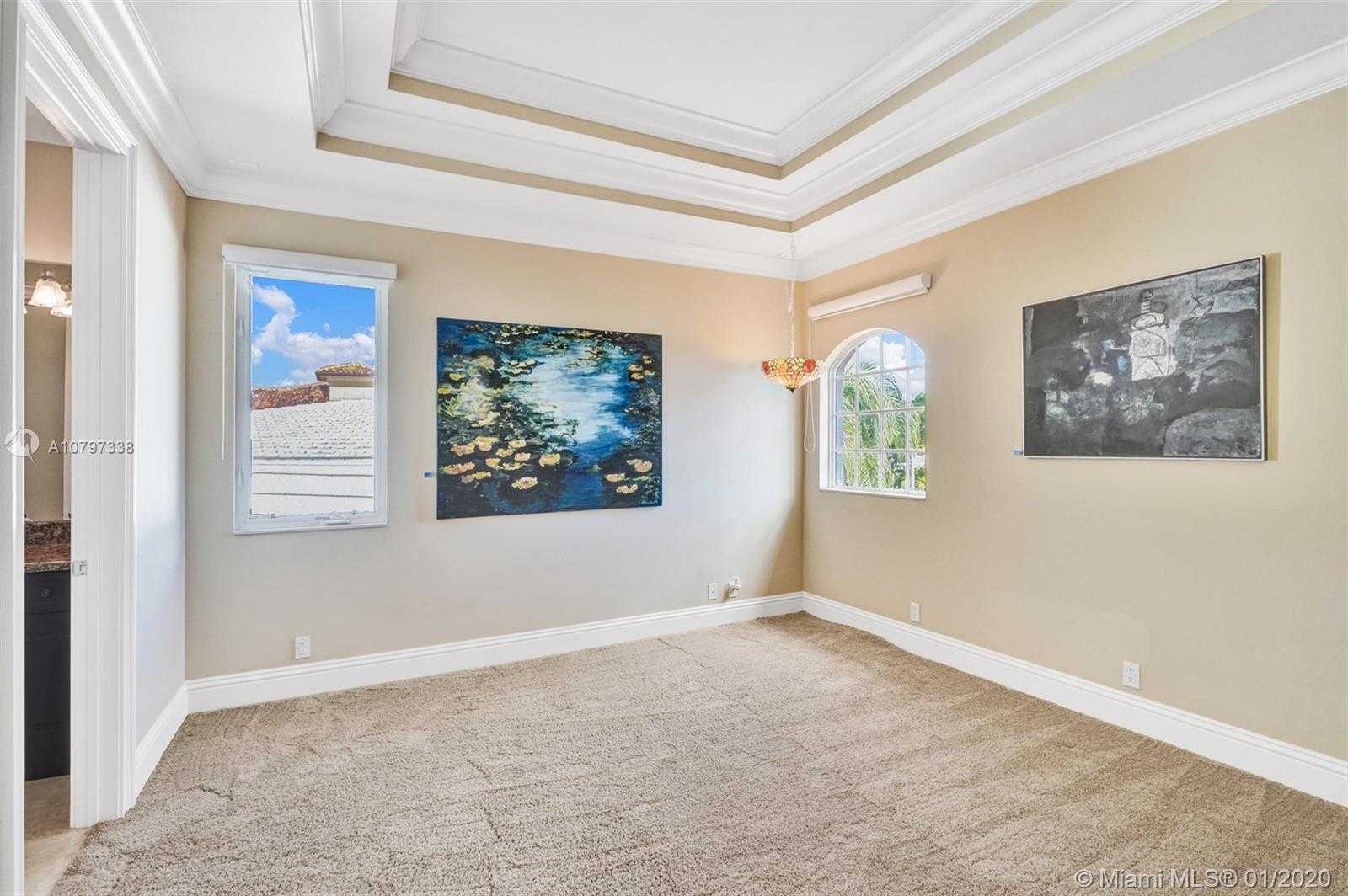Small Image of 5561 NORTH EAST 33RD AVE, Fort Lauderdale Number 40