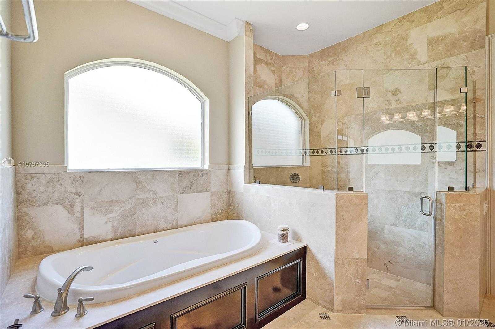 Small Image of 5561 NORTH EAST 33RD AVE, Fort Lauderdale Number 46