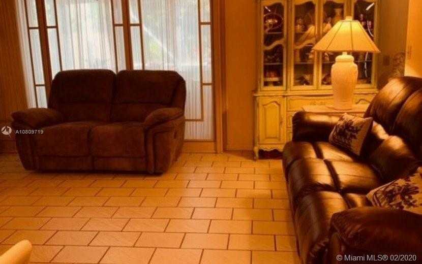 Small Image of 8335 NORTH WEST 80TH ST, Tamarac Number 10