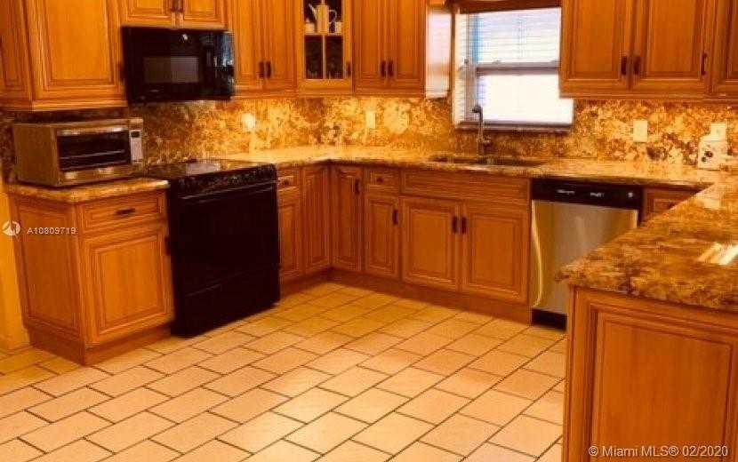Small Image of 8335 NORTH WEST 80TH ST, Tamarac Number 9