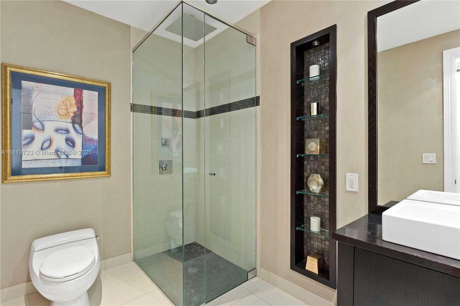 Small Image of 9439 NORTH WEST 54TH DORAL CIR LN, Doral Number 12