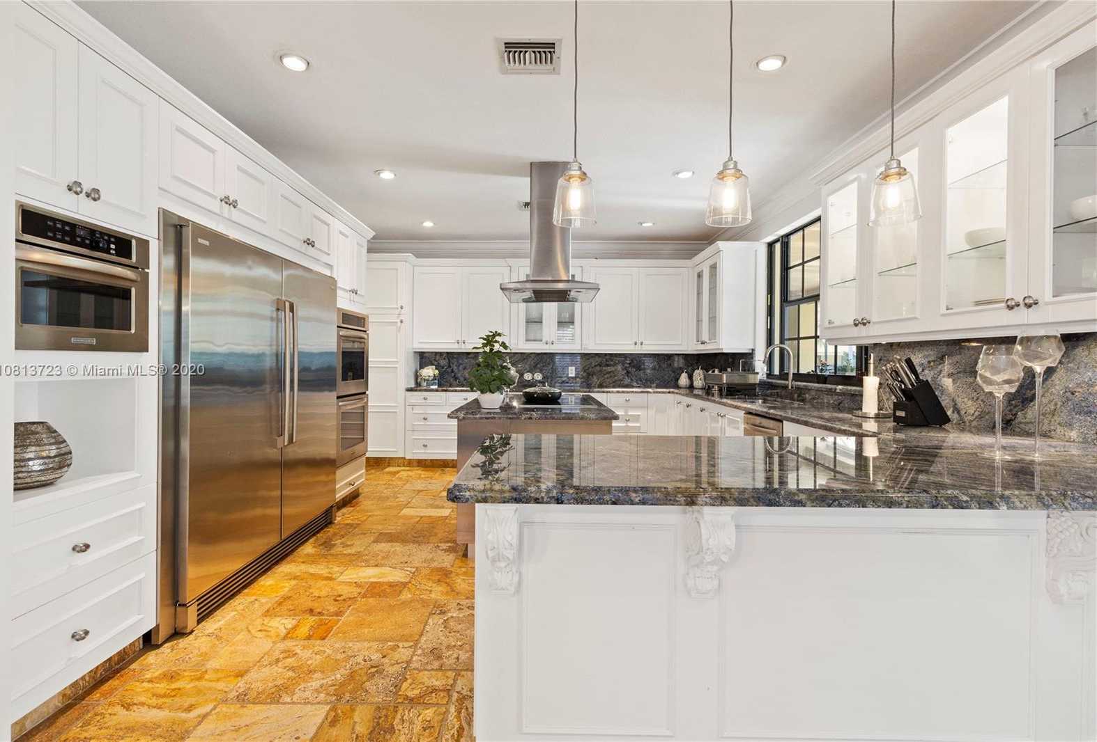 Small Image of 9439 NORTH WEST 54TH DORAL CIR LN, Doral Number 6
