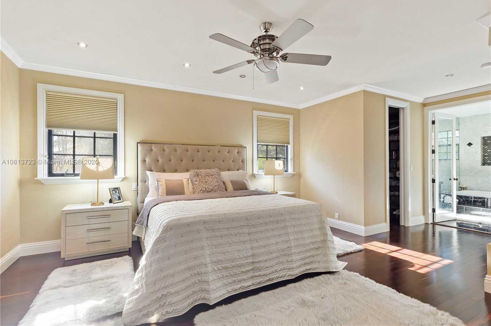 Small Image of 9439 NORTH WEST 54TH DORAL CIR LN, Doral Number 9