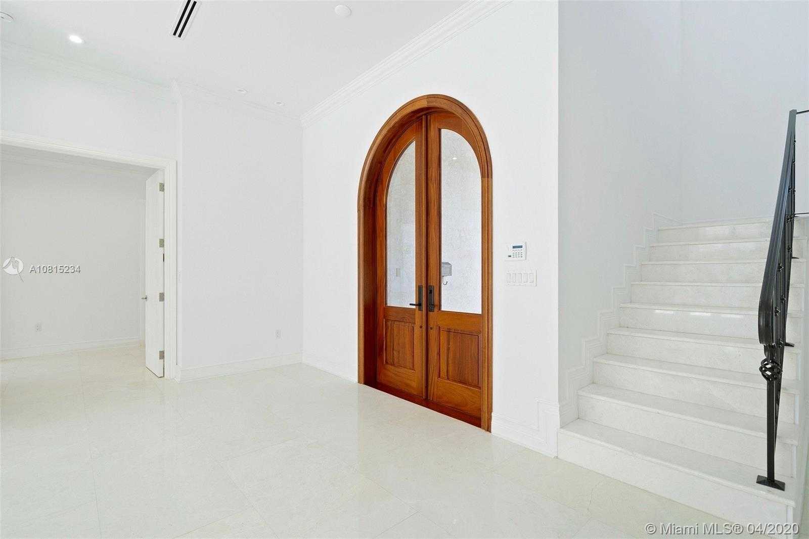 Small Image of 800 CATALONIA AVE, Coral Gables Number 11
