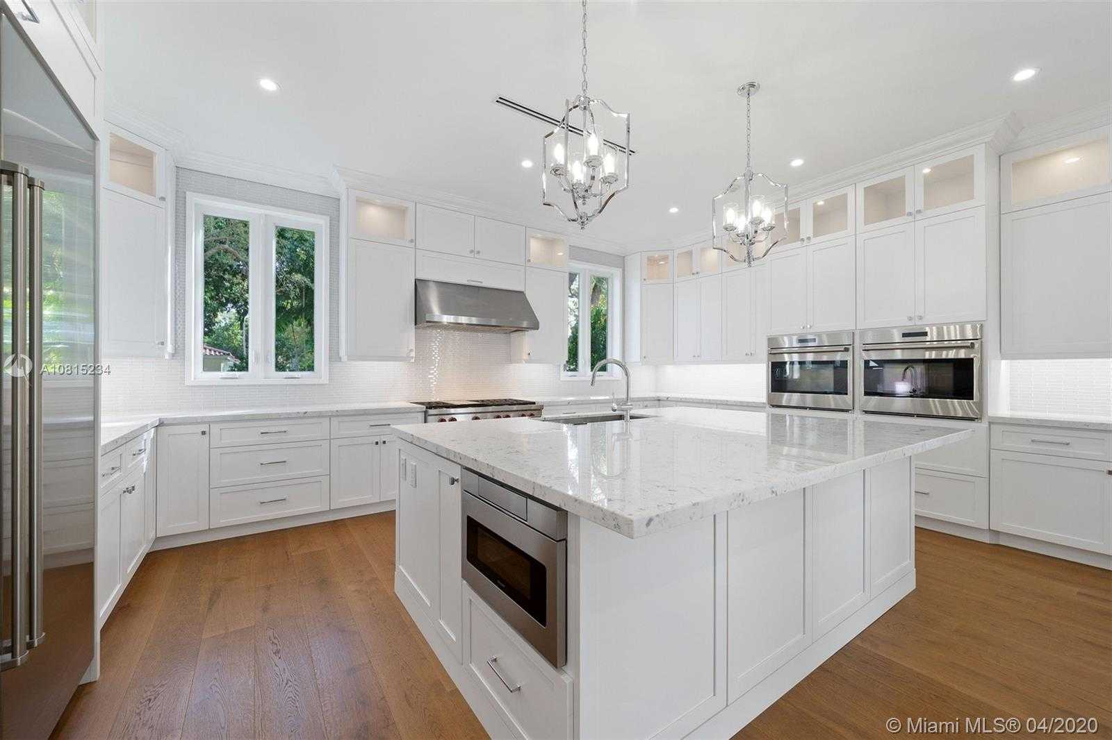 Small Image of 800 CATALONIA AVE, Coral Gables Number 14