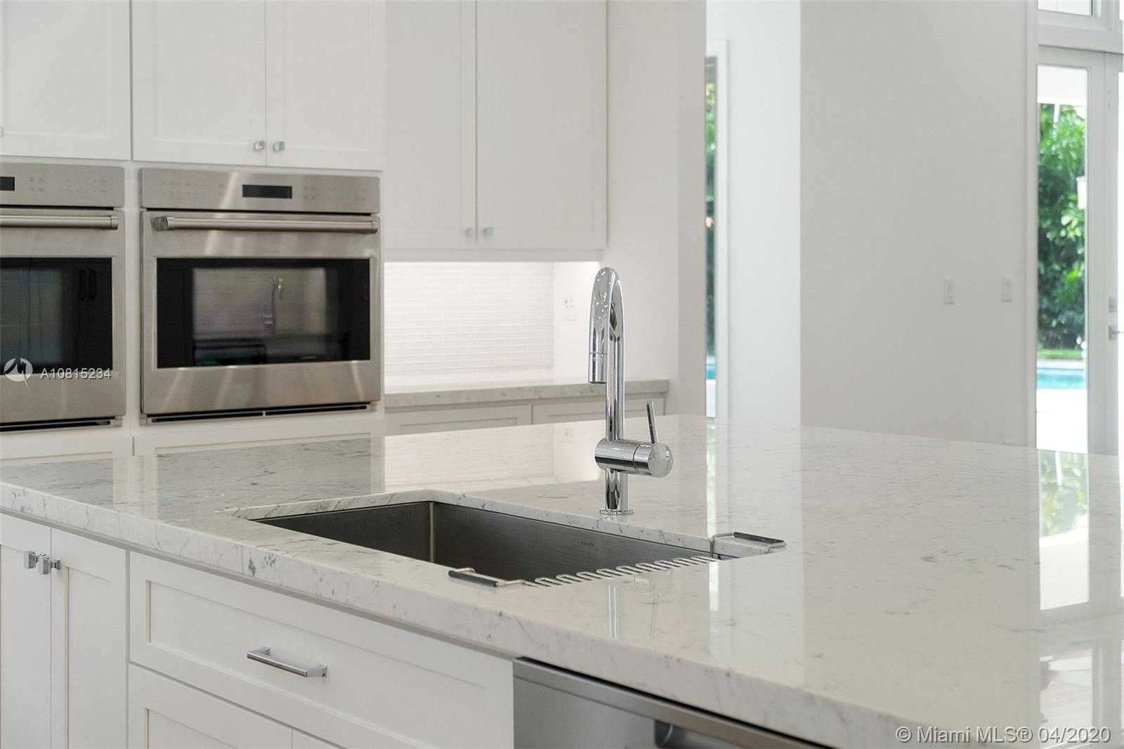 Small Image of 800 CATALONIA AVE, Coral Gables Number 17