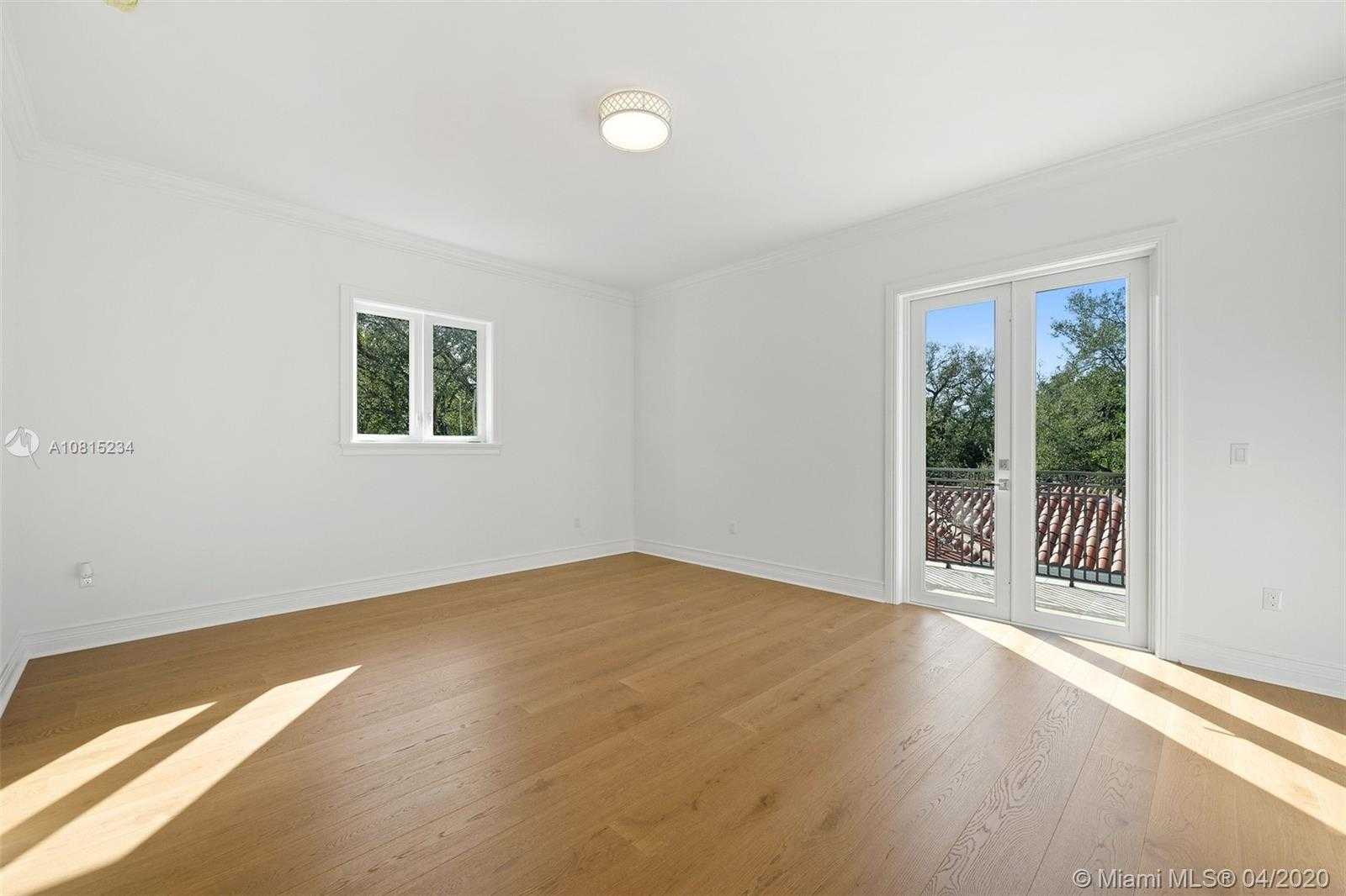 Small Image of 800 CATALONIA AVE, Coral Gables Number 35
