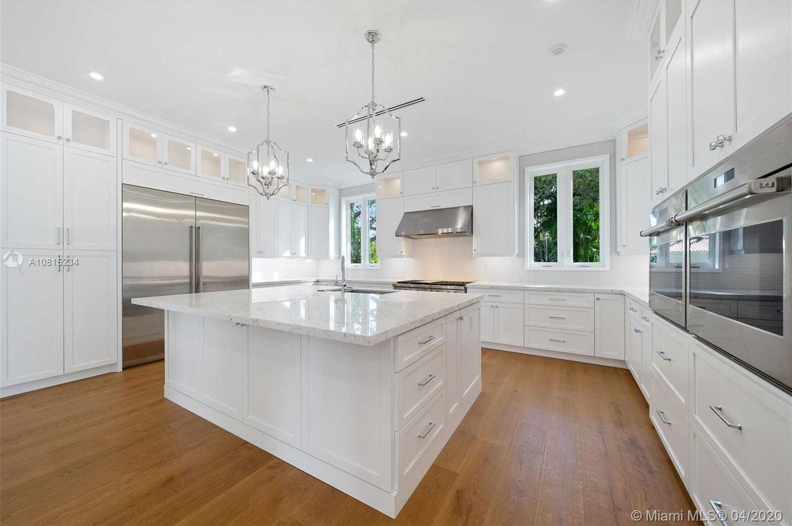 Small Image of 800 CATALONIA AVE, Coral Gables Number 4