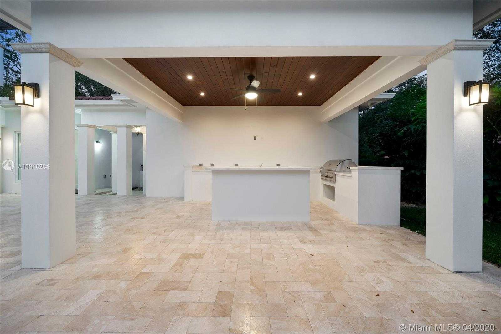 Small Image of 800 CATALONIA AVE, Coral Gables Number 8