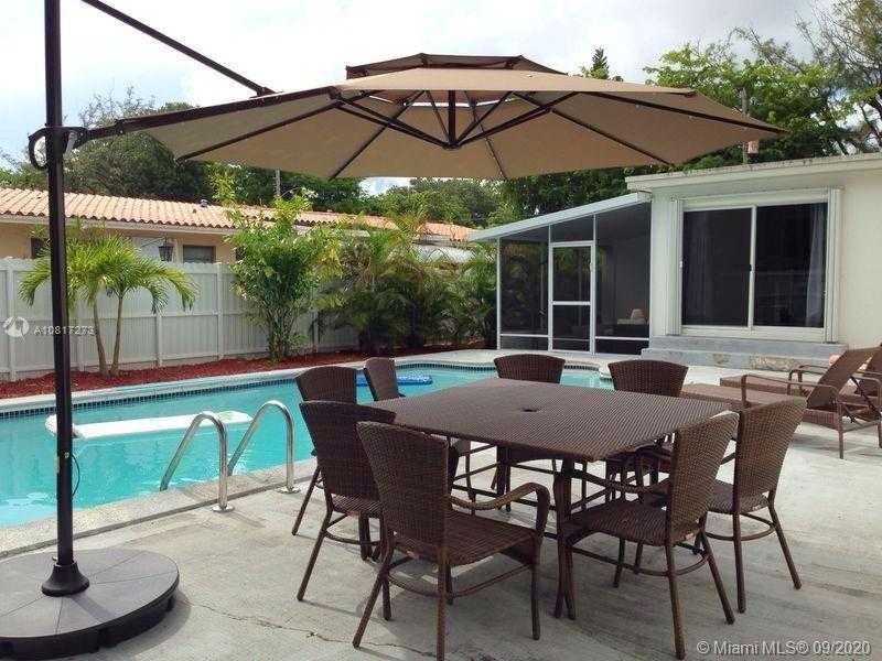 Small Image of 710 NORTH EAST 121ST ST, Biscayne Park Number 25