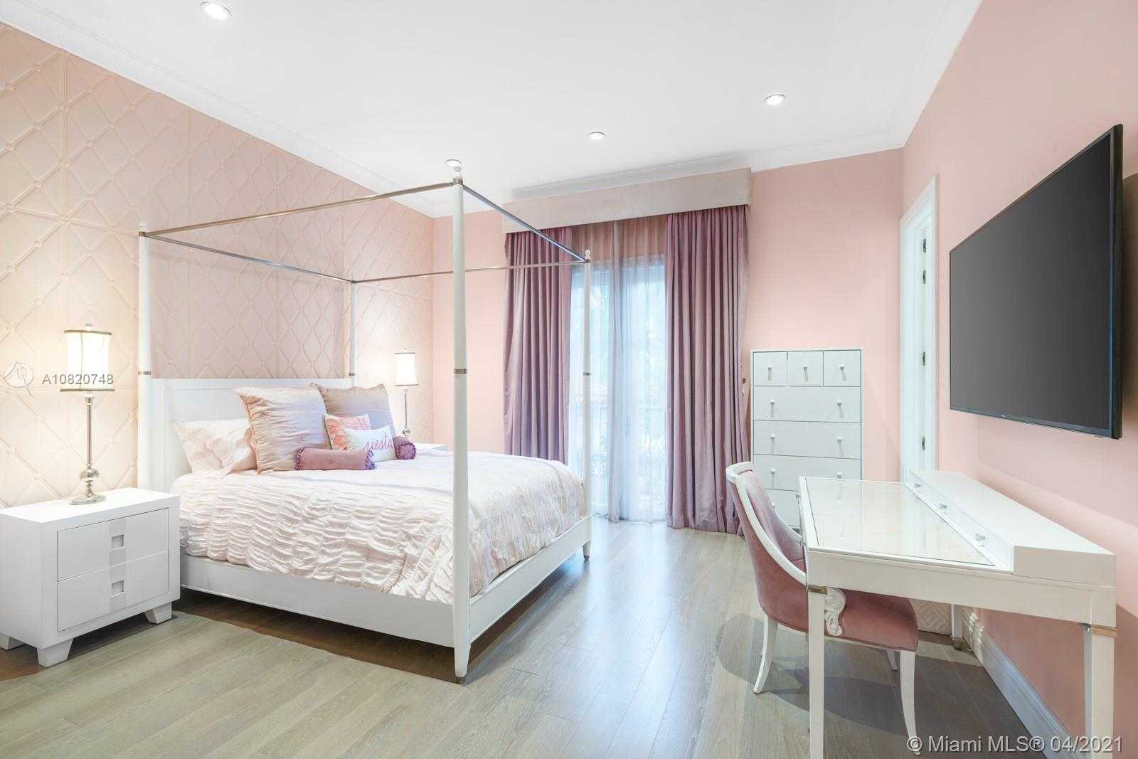 Small Image of 94 PALM AVE, Miami Beach Number 28