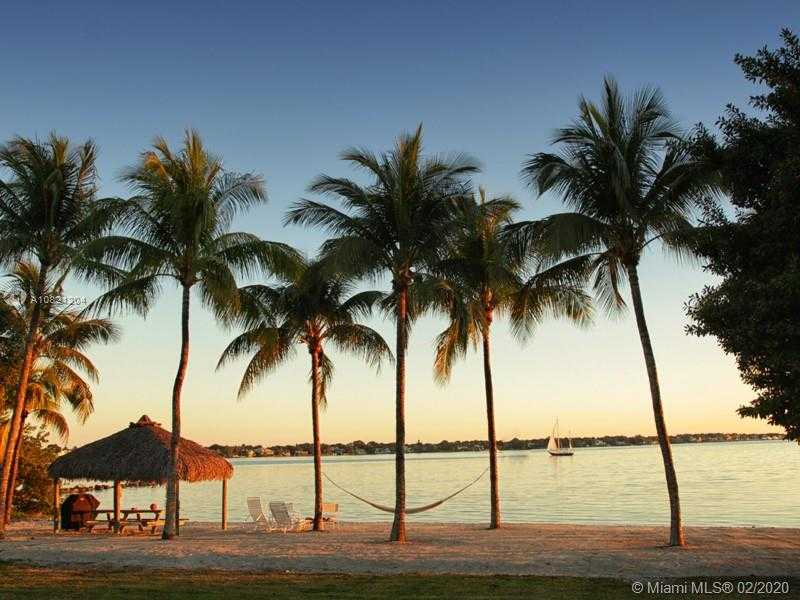 Small Image of 10 CANNON POINT, Key Largo Number 3