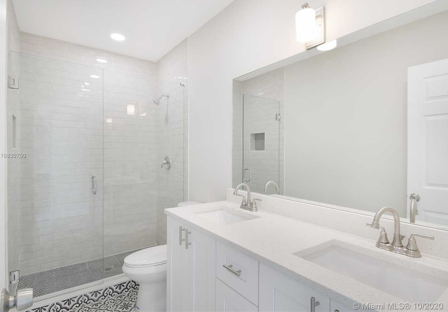 Small Image of 303 NORTH EAST 33RD ST, Oakland Park Number 10