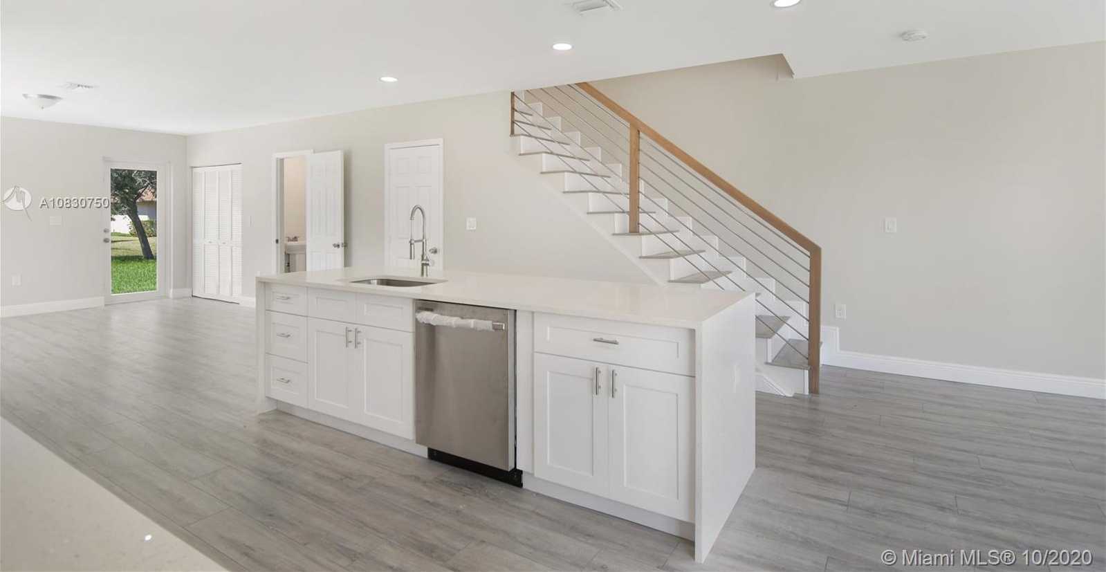 Small Image of 303 NORTH EAST 33RD ST, Oakland Park Number 7