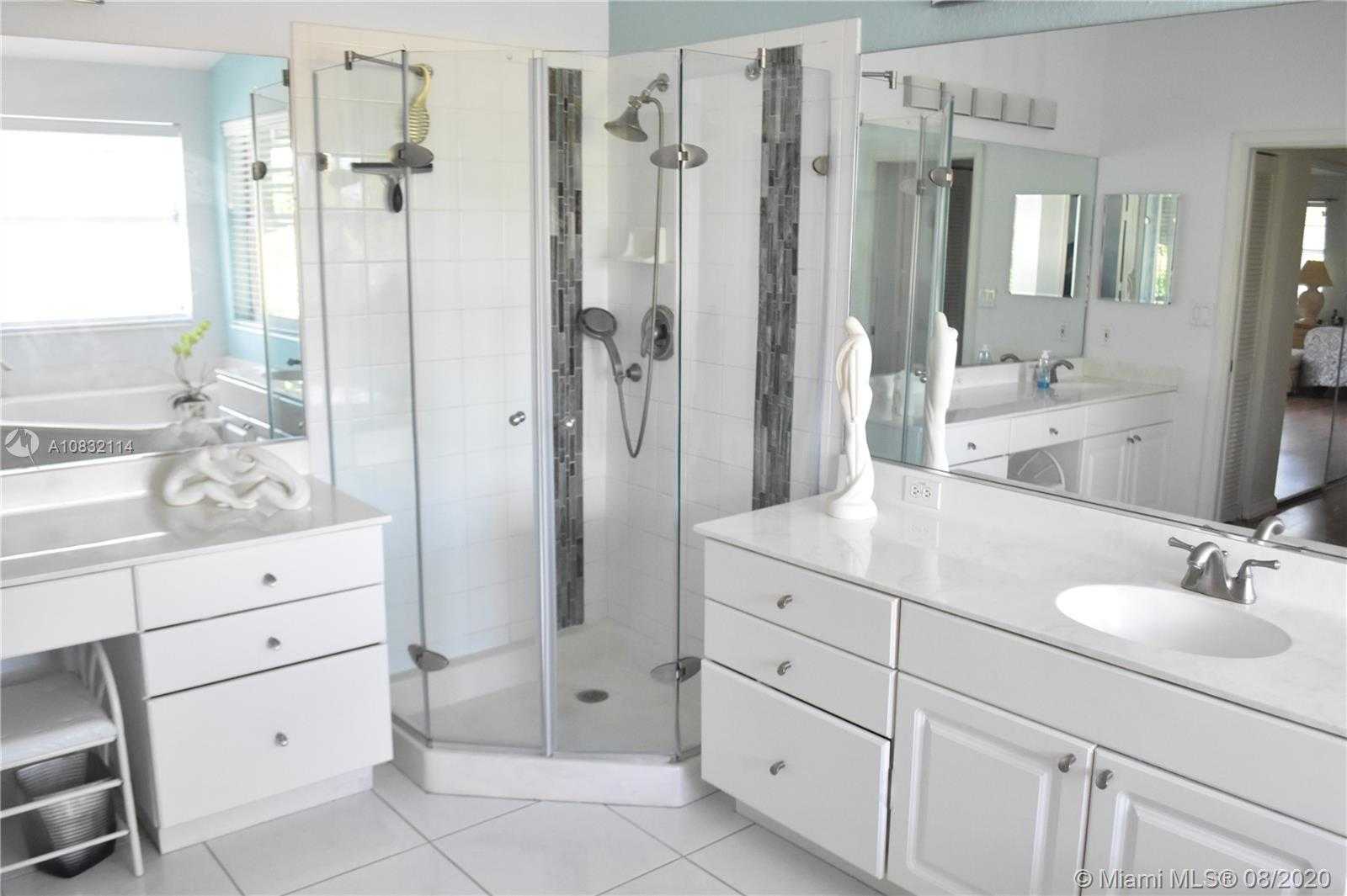 Small Image of 16005 NORTH WEST 82ND CT, Miami Lakes Number 29