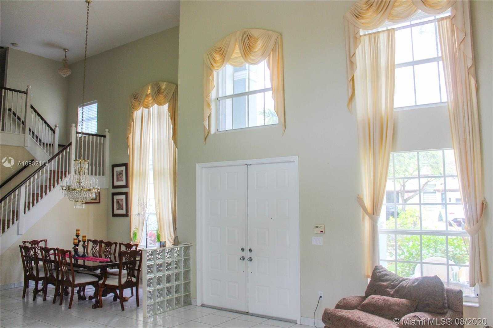 Small Image of 16005 NORTH WEST 82ND CT, Miami Lakes Number 3