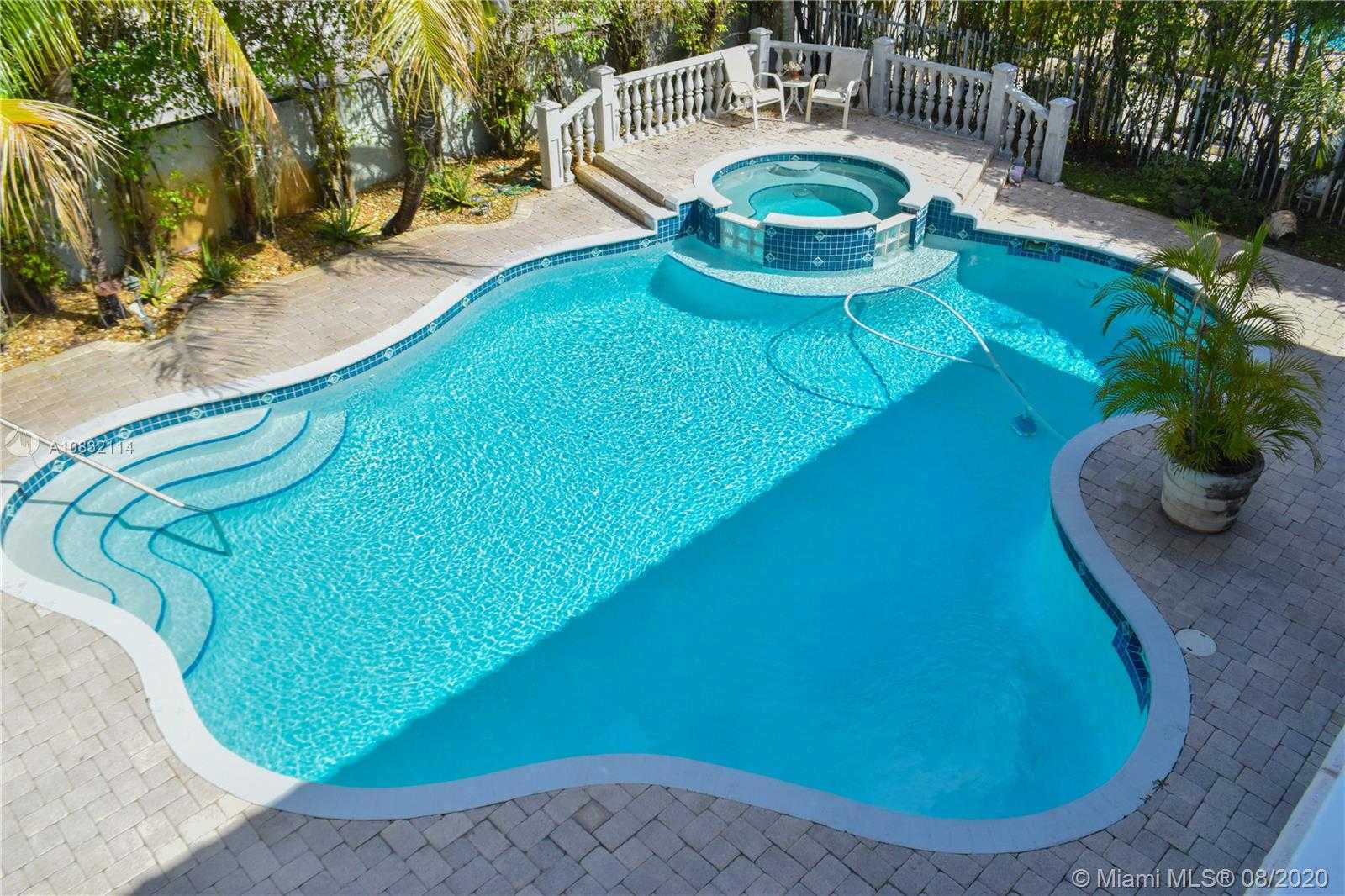 Small Image of 16005 NORTH WEST 82ND CT, Miami Lakes Number 35