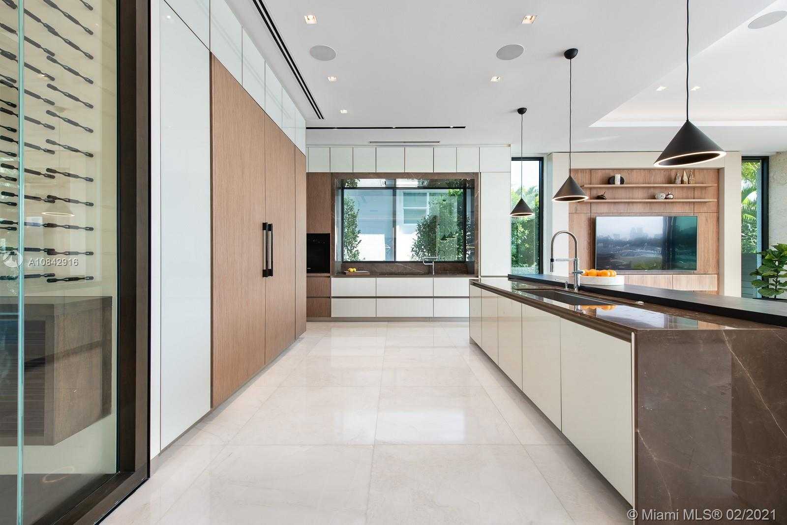Small Image of 160 SOUTH HIBISCUS DR, Miami Beach Number 8
