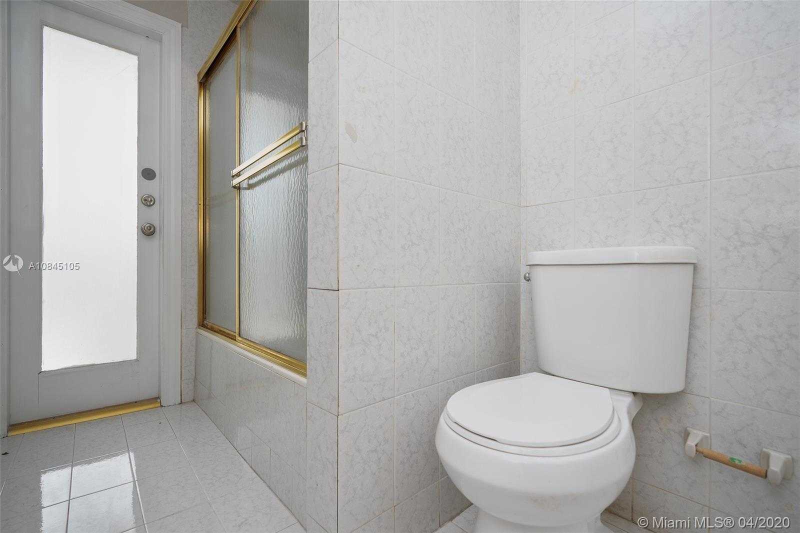 Small Image of 16720 NORTH WEST 78TH PL, Miami Lakes Number 19