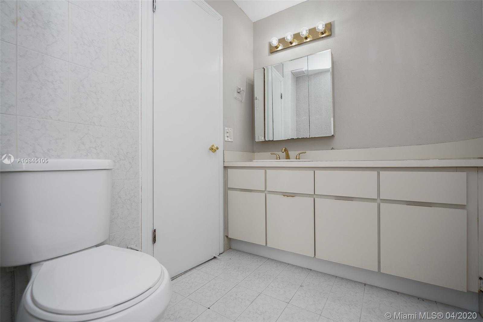 Small Image of 16720 NORTH WEST 78TH PL, Miami Lakes Number 20