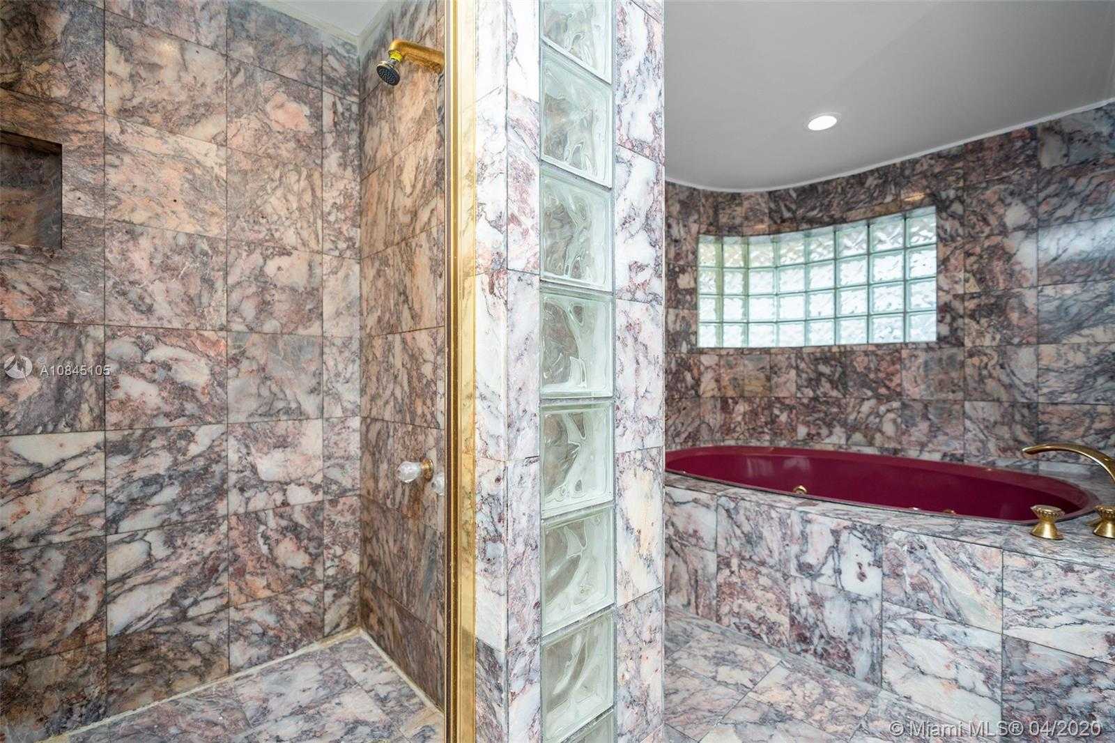 Small Image of 16720 NORTH WEST 78TH PL, Miami Lakes Number 24