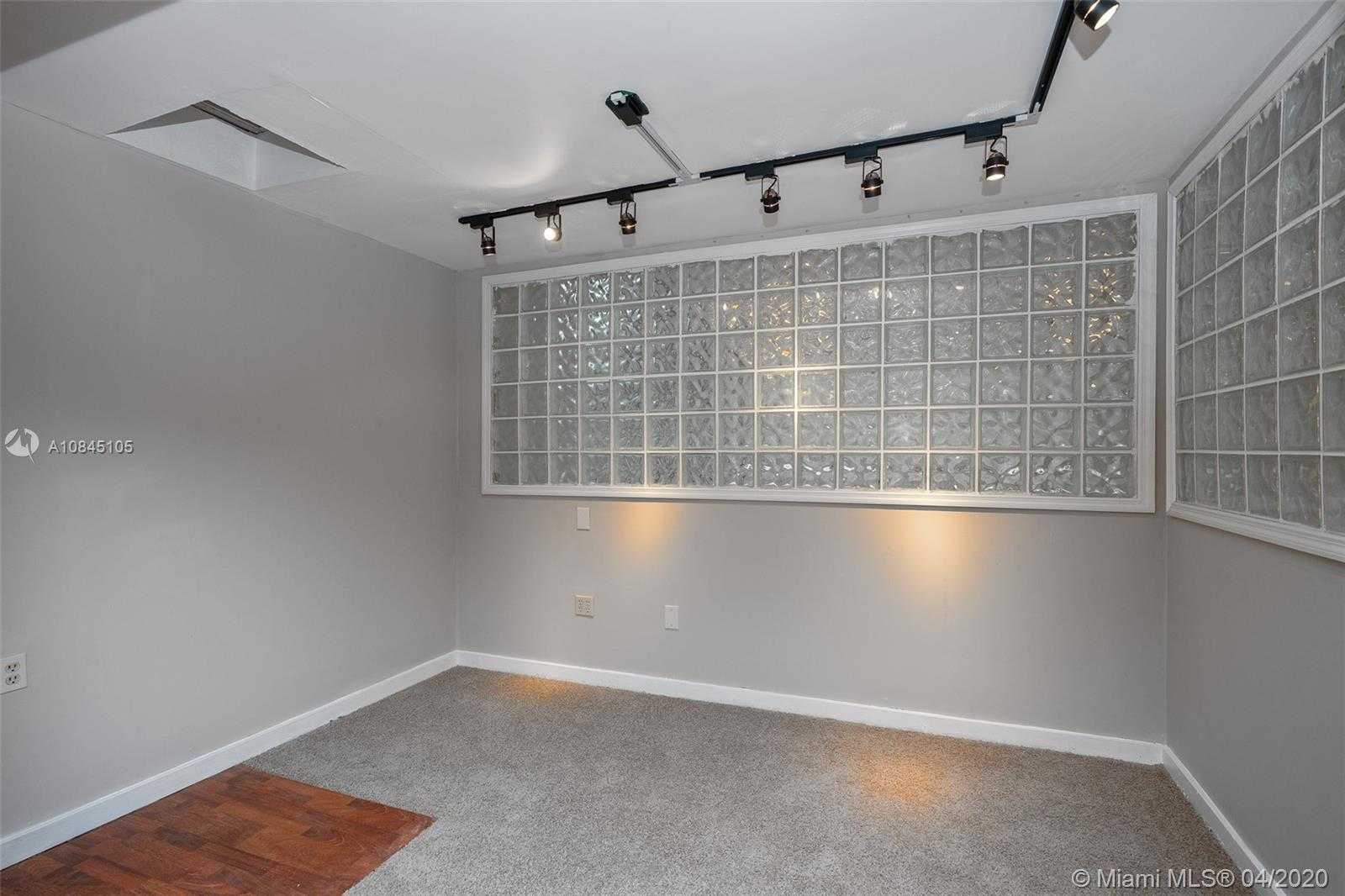 Small Image of 16720 NORTH WEST 78TH PL, Miami Lakes Number 27
