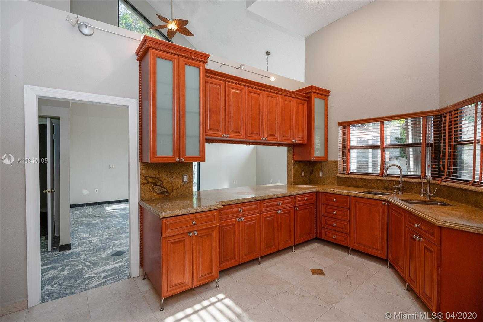 Small Image of 16720 NORTH WEST 78TH PL, Miami Lakes Number 8