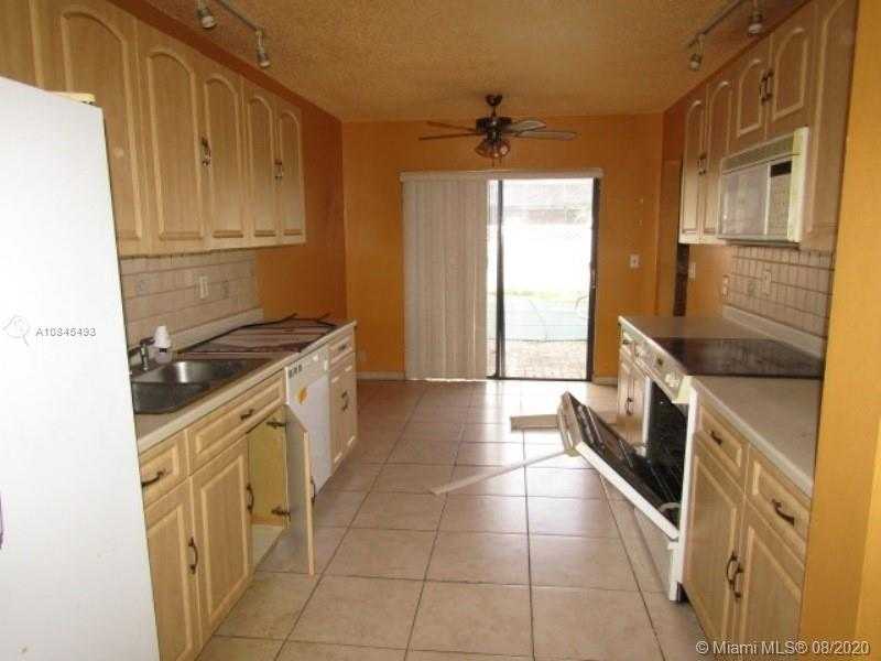 Small Image of 4920 NORTH WEST 72ND TER, Lauderhill Number 4