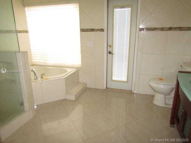 Small Image of 4920 NORTH WEST 72ND TER, Lauderhill Number 8
