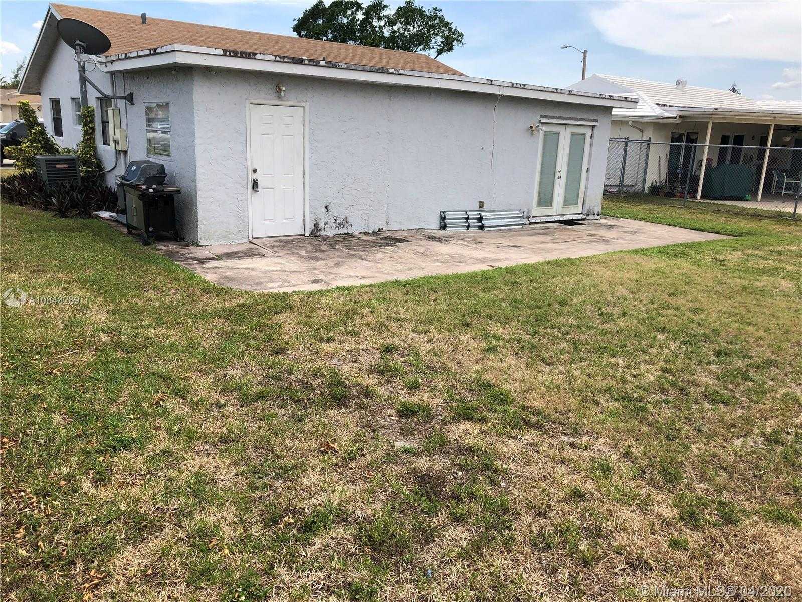 Small Image of 9401 NORTH WEST 81ST MNR, Tamarac Number 18