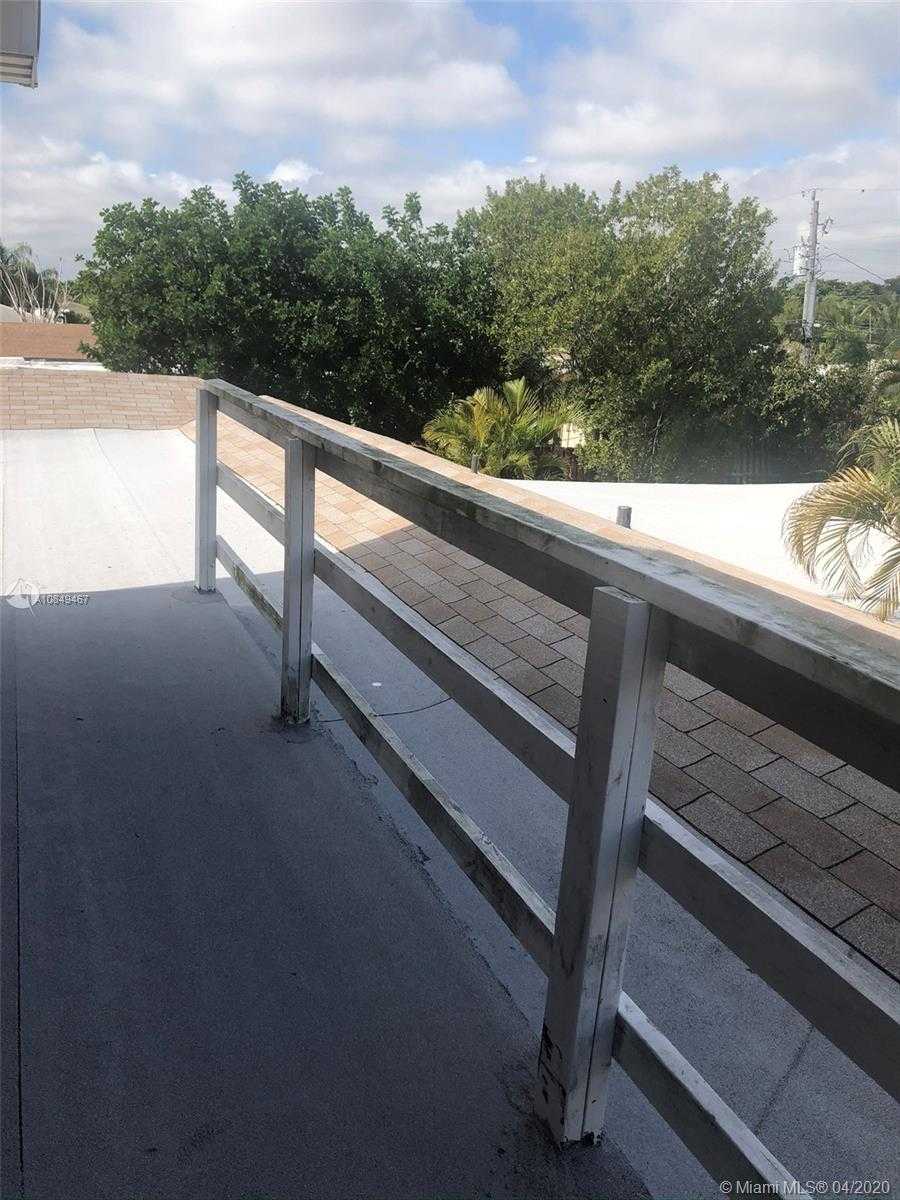 Small Image of 725 NORTH EAST 7TH ST, Pompano Beach Number 26