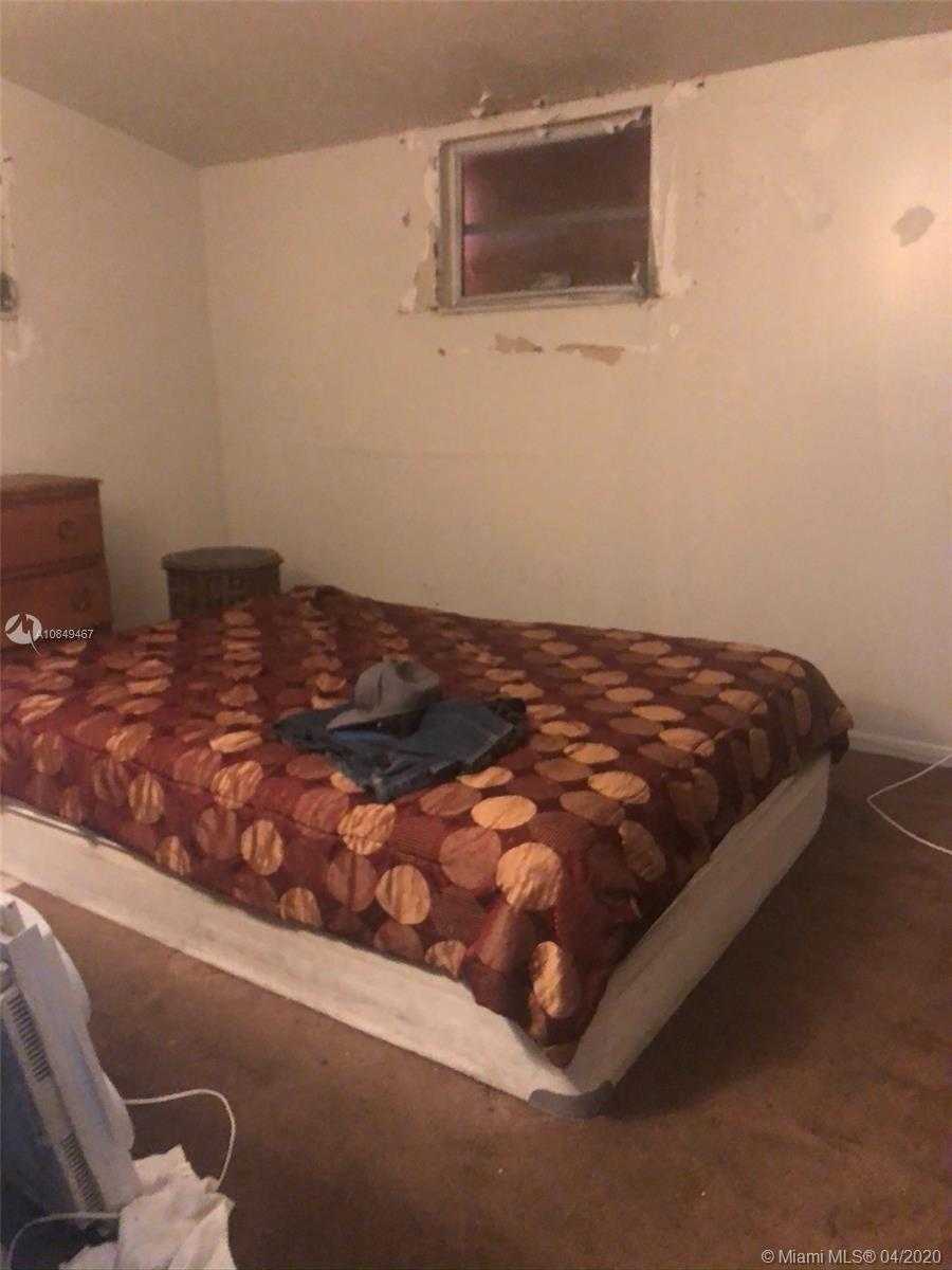 Small Image of 725 NORTH EAST 7TH ST, Pompano Beach Number 7