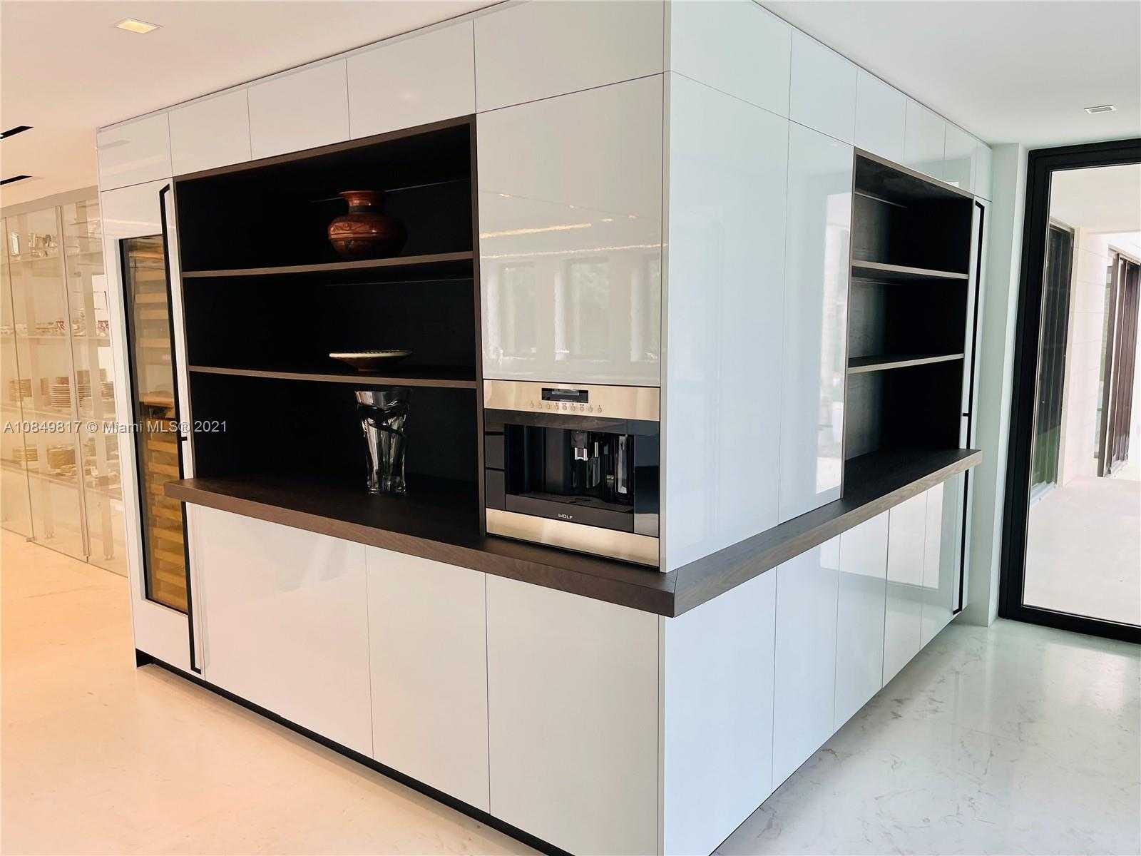 Small Image of 650 CASUARINA CONCOURSE, Coral Gables Number 11