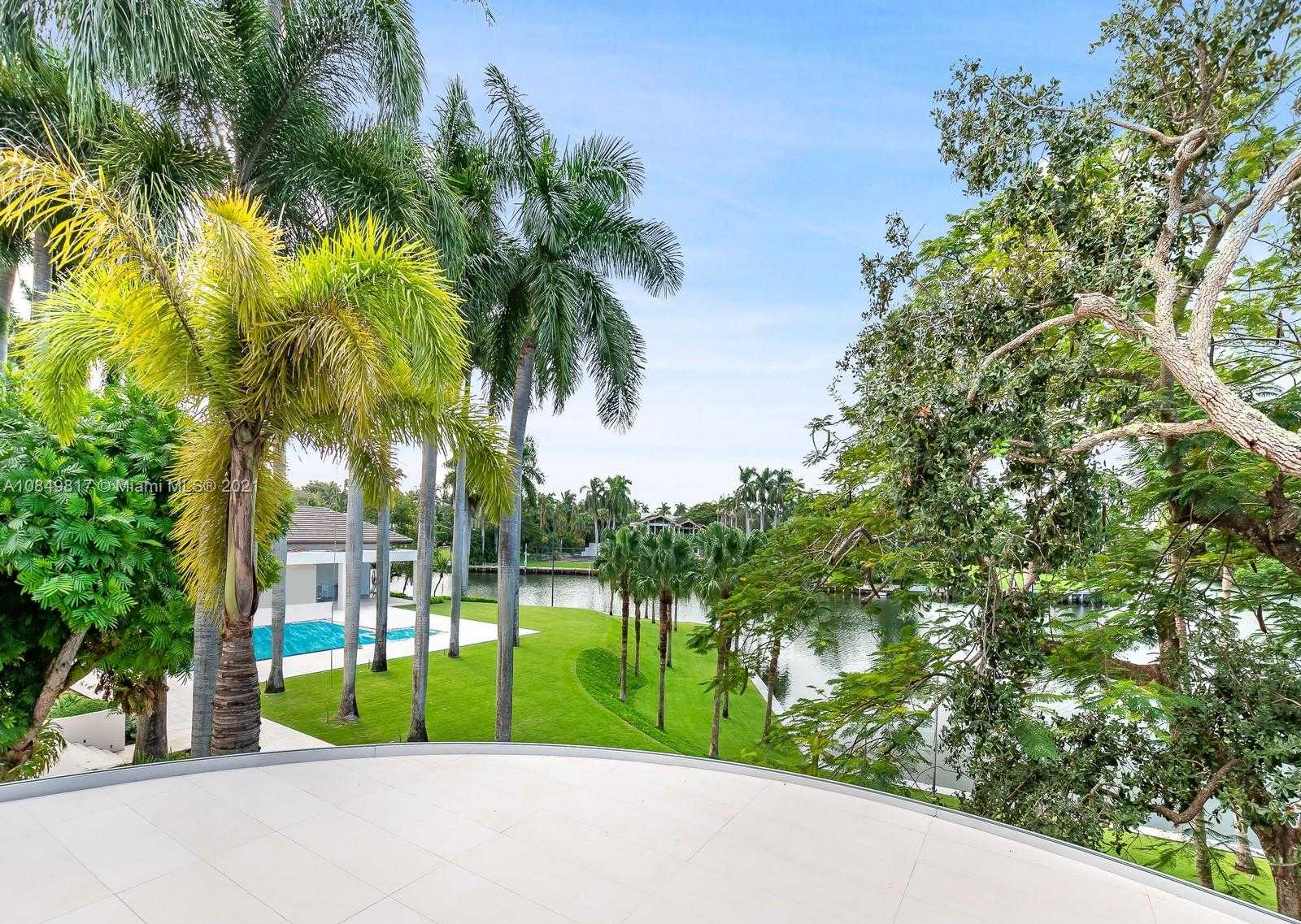 Small Image of 650 CASUARINA CONCOURSE, Coral Gables Number 19
