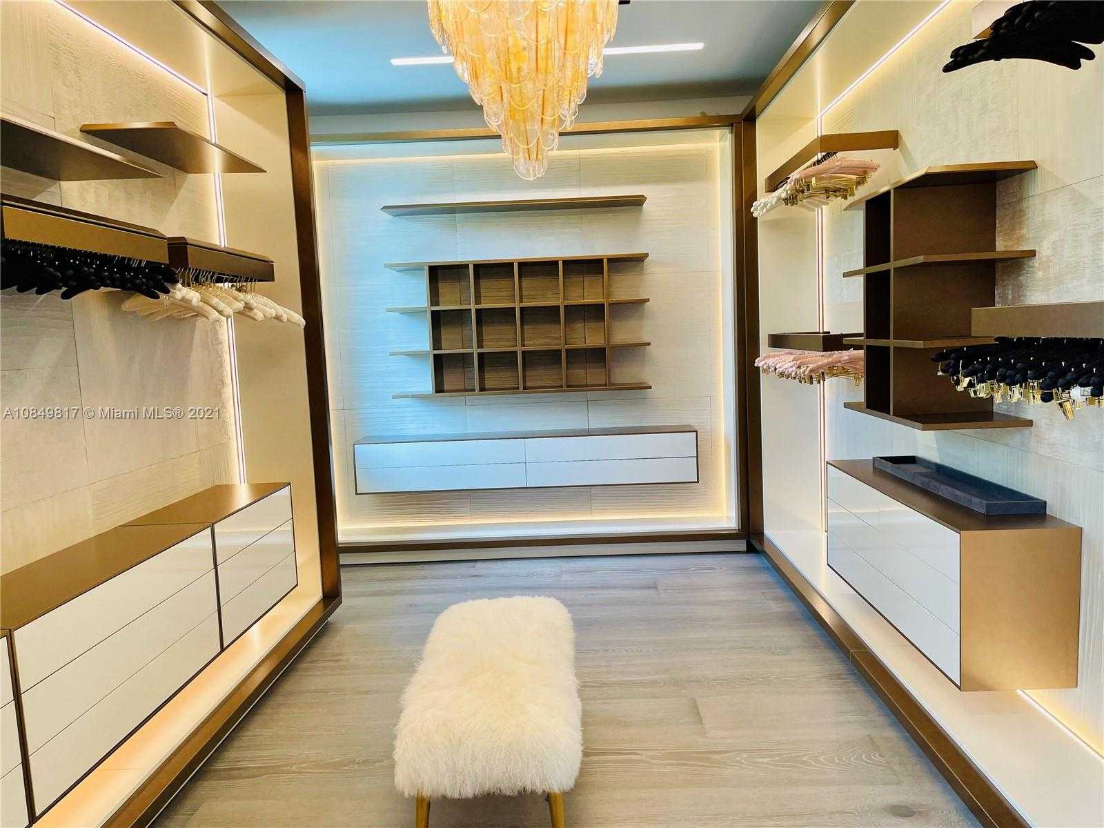 Small Image of 650 CASUARINA CONCOURSE, Coral Gables Number 21