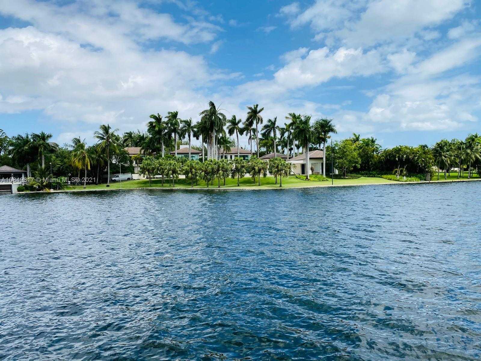 Small Image of 650 CASUARINA CONCOURSE, Coral Gables Number 33