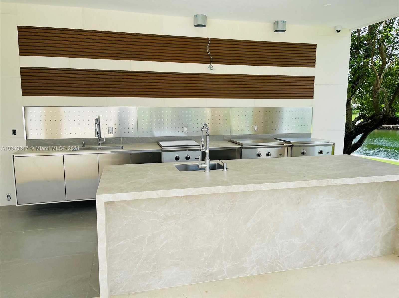 Small Image of 650 CASUARINA CONCOURSE, Coral Gables Number 36