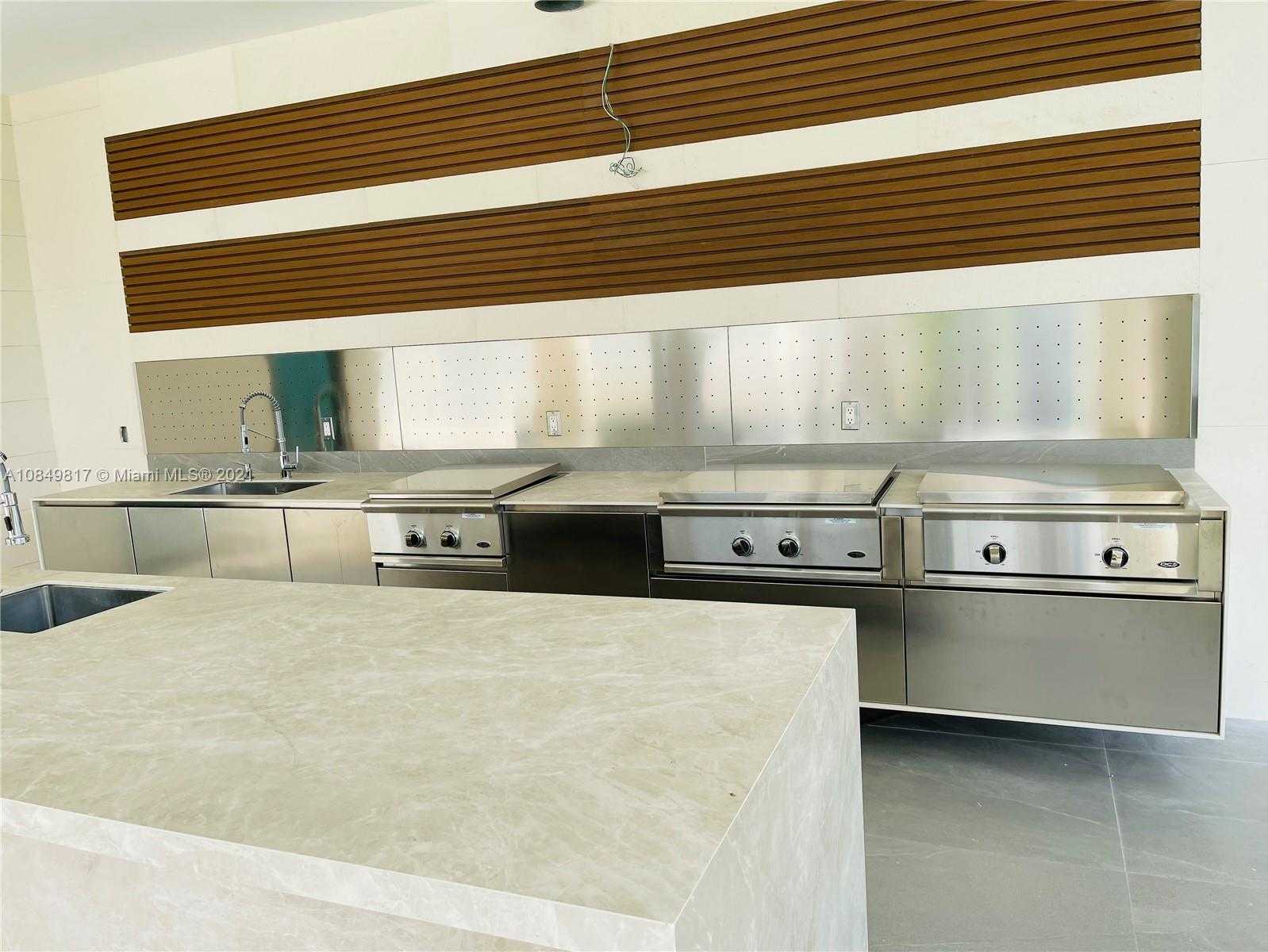 Small Image of 650 CASUARINA CONCOURSE, Coral Gables Number 38