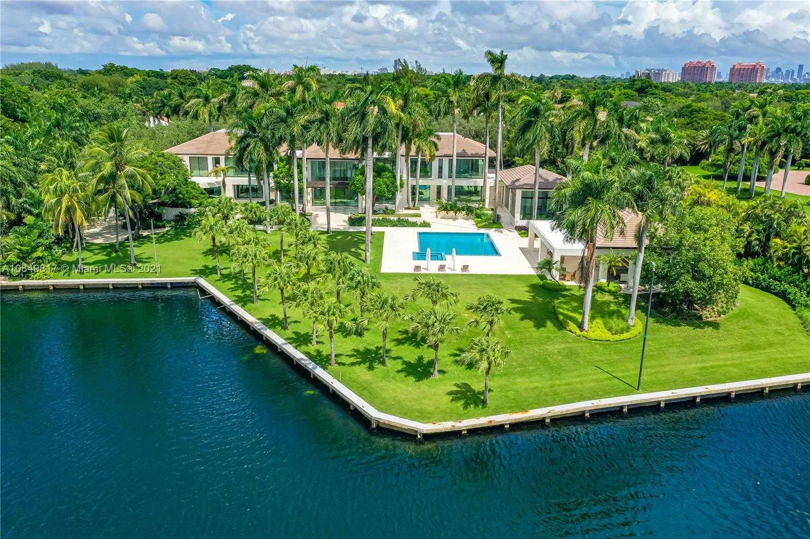 Small Image of 650 CASUARINA CONCOURSE, Coral Gables Number 4