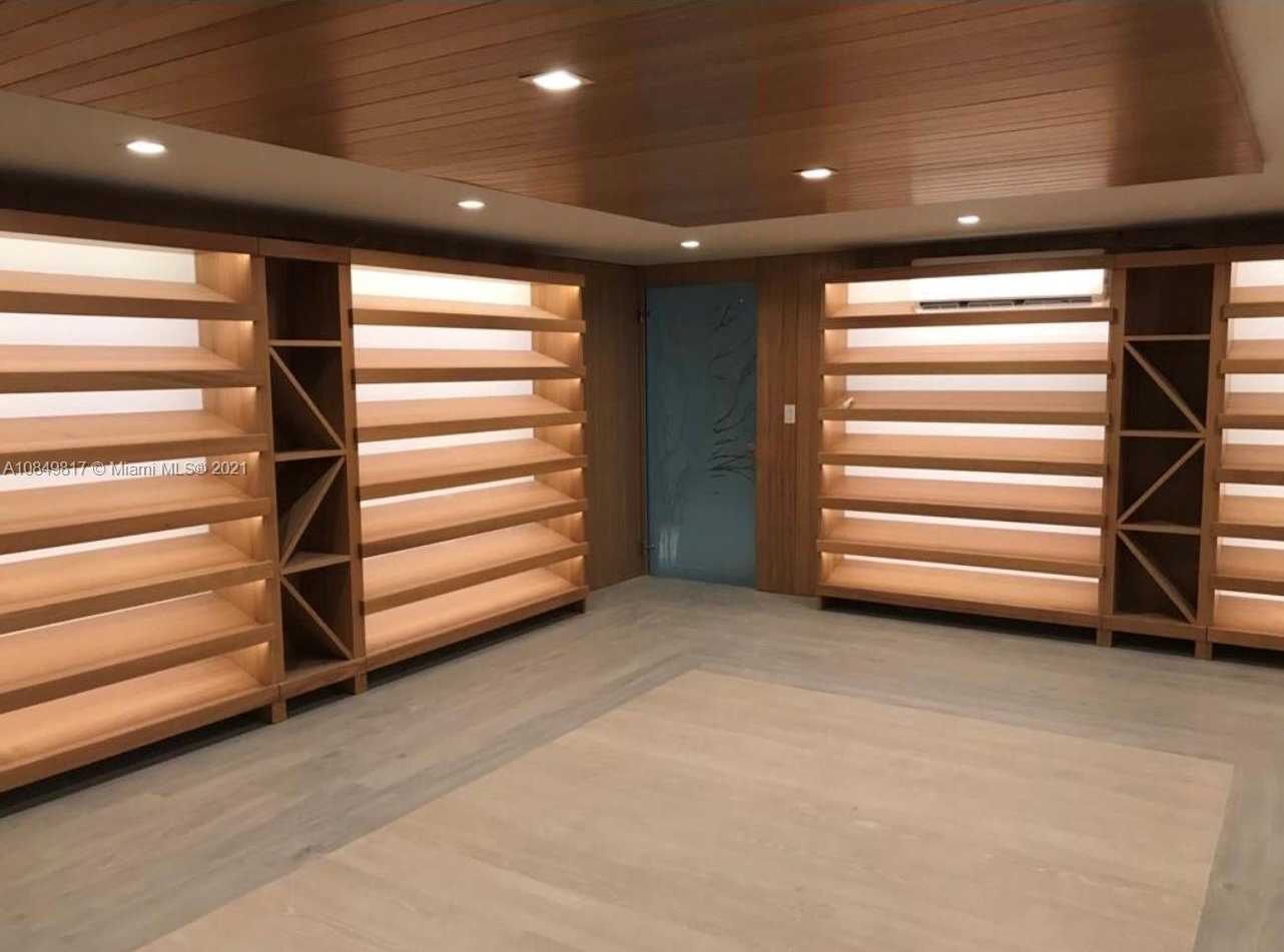 Small Image of 650 CASUARINA CONCOURSE, Coral Gables Number 41