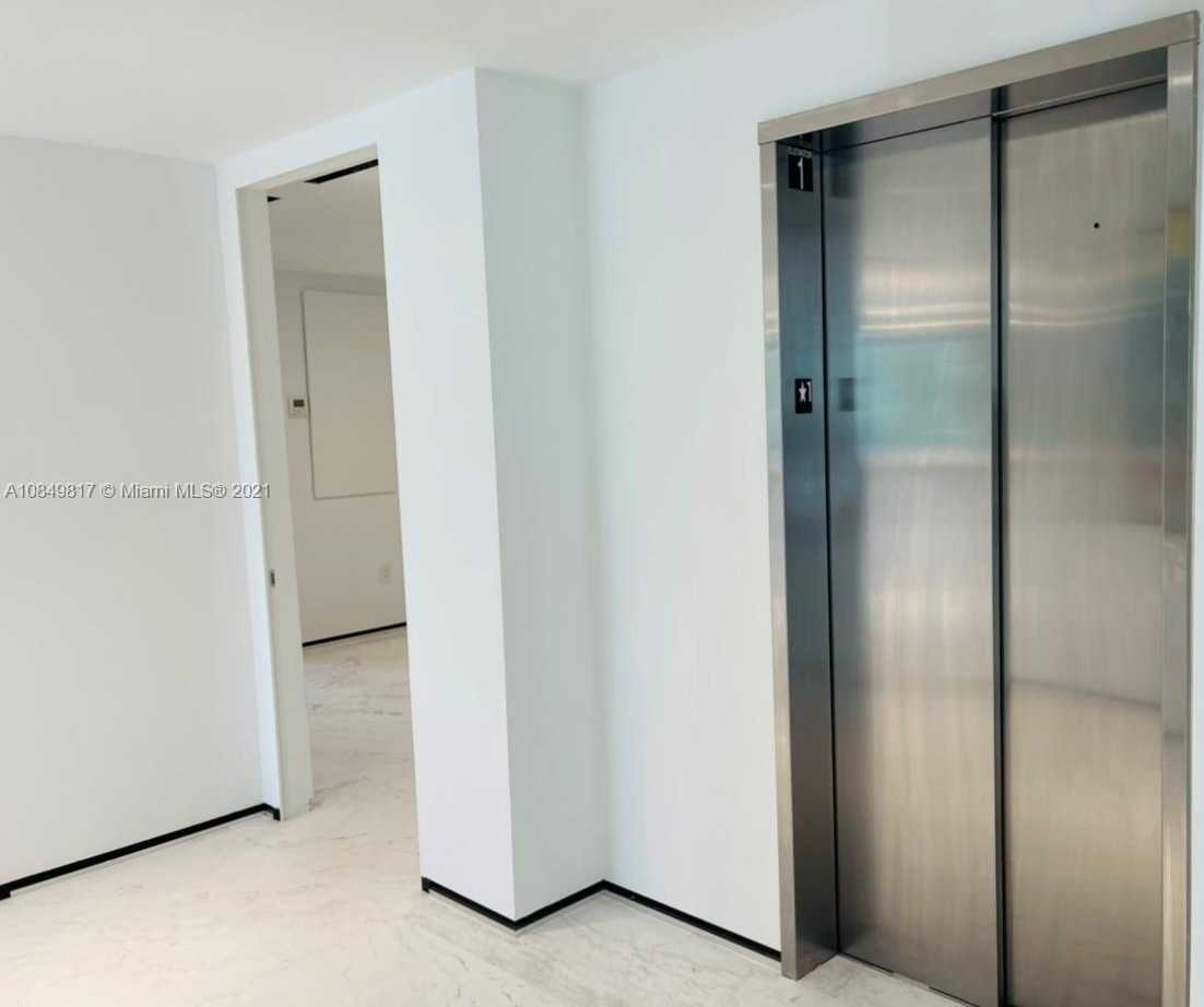 Small Image of 650 CASUARINA CONCOURSE, Coral Gables Number 43