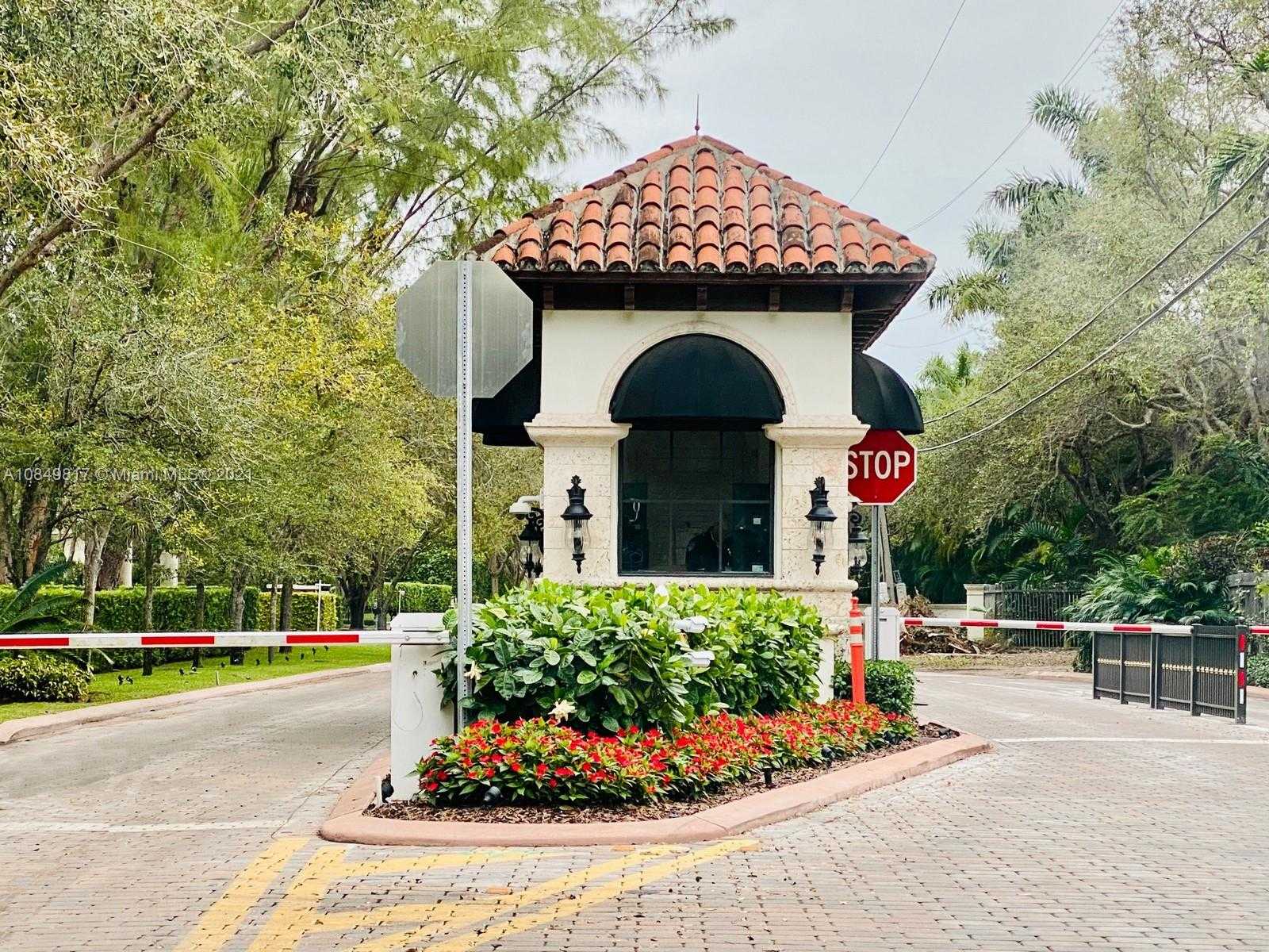 Small Image of 650 CASUARINA CONCOURSE, Coral Gables Number 45